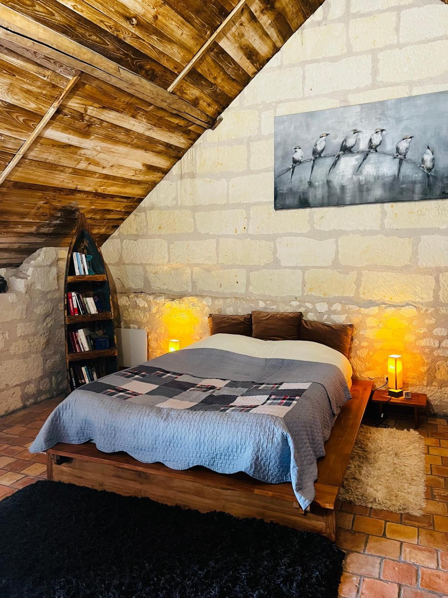 Chateau De La Thibaudiere - Chambre Du Tonneau Allonnes  Экстерьер фото